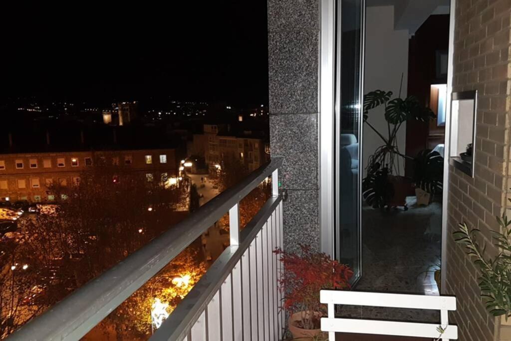 Amplio Y Luminoso Piso En El Centro De 오렌세 외부 사진